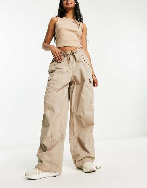Superdry - Pantalon baggy vintage style parachute - Marron