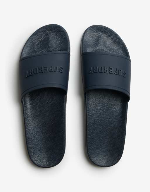 Superdry Premium Grafik-Pool-Slider in Eclipse Marineblau, 6 von 7