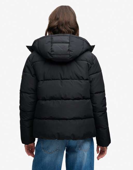 Superdry Premium Pufferjacke mit Kapuze in Schwarz, 5 von 7
