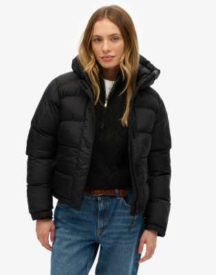 Superdry - Pufferjacke in Schwarz mit Kapuze