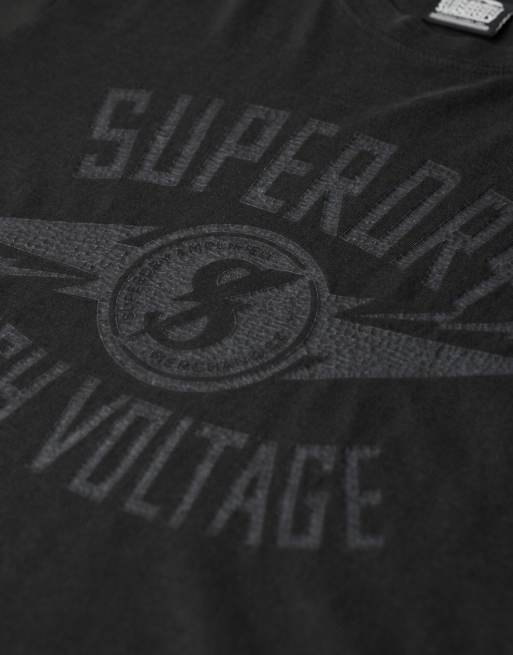 Superdry – Retro – T-Shirt in gewaschenem Schwarz mit Rocker-Grafik