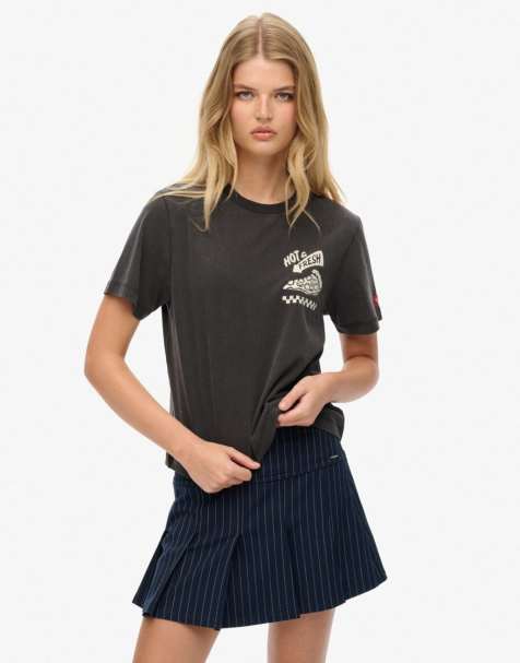 Superdry – Roadside Trade – Locker geschnittenes T-Shirt in verwaschenem Schwarz - view 1