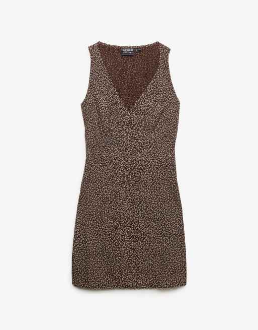 Superdry - Robe courte à décolleté en cœur et petites roses - Marron châtaigne, 6 de 6