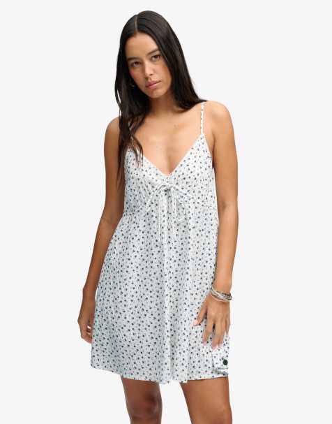 Superdry - Robe texturée à petites fleurs avec bretelles fines - Blanc cassé - view 1