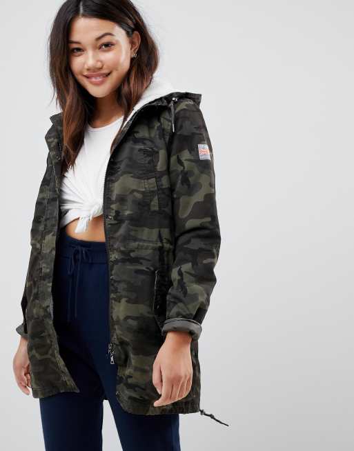 Superdry Rookie Kamouflagef rgad parkas med fleecefoder ASOS