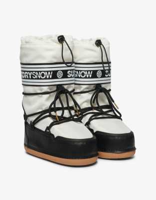 Superdry - Schneestiefel in optischem Weiß