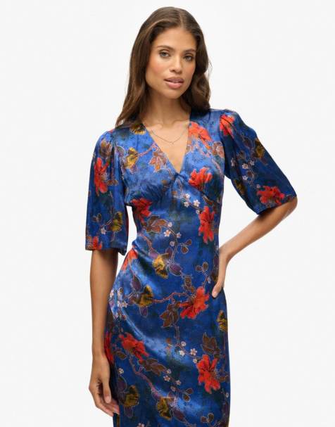Superdry Short sleeve jacquard midi dress in amaya blossom multi