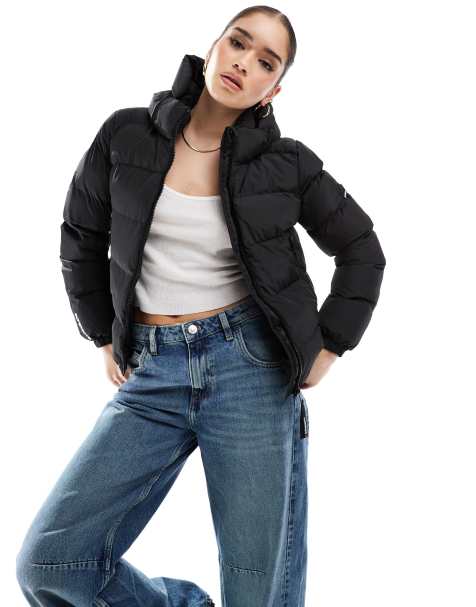 Superdry – Sportliche Steppjacke in Schwarz mit Kapuze - view 1
