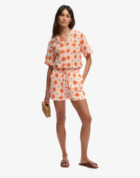 Superdry – Strand-Shorts aus Baumwolle mit Sashiko-Stickerei mit Kachelmuster in Orange - view 1