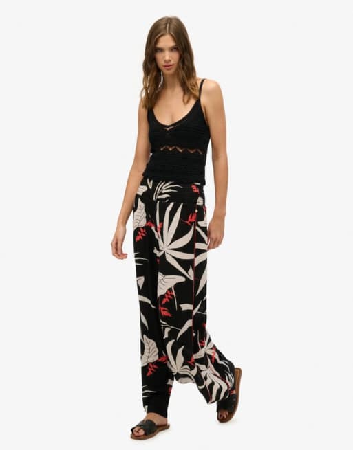 Superdry – Strandhose in Jungle Black