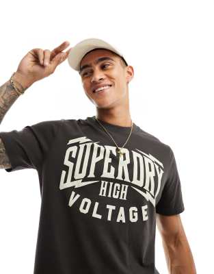 Superdry – T-Shirt in Grau mit Retro-Grafikprint im Rock-Design