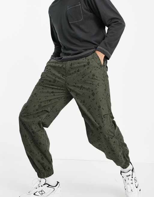 Superdry parachute best sale cargo pants