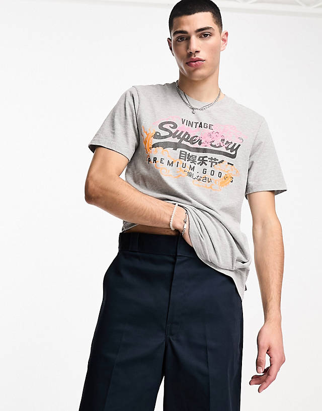 Superdry - vintage graphic logo t-shirt in grey