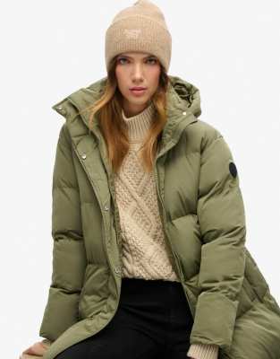 Superdry - Weiche, gerippte Strickmütze in geröstetem Kokosnussbraun-Brown