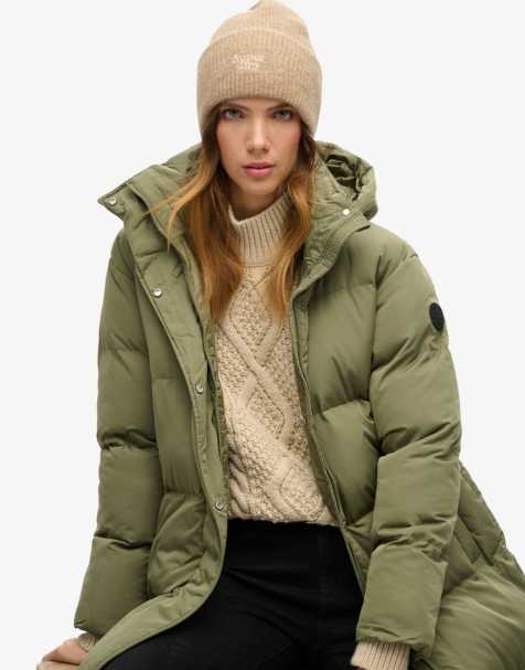 Superdry – Weiche, gerippte Strickmütze in geröstetem Kokosnussbraun - view 1