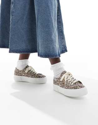  2740 leopard print trainer in tan - TAN