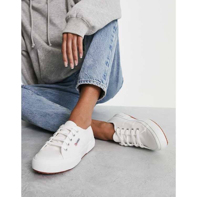 Superga blanche hot sale