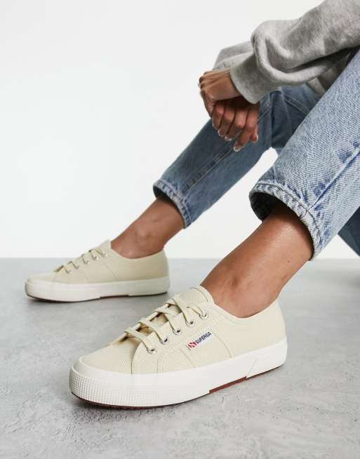 Superga 2750 hotsell classic ราคา