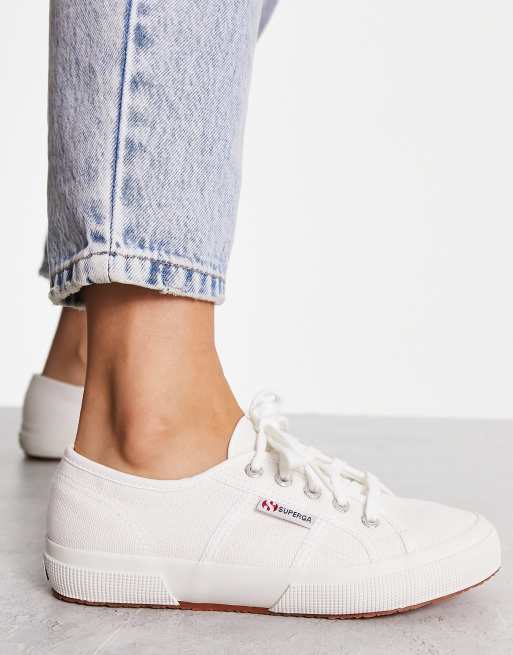 Superga hotsell womens 2750