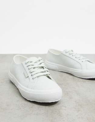 how to lace up superga