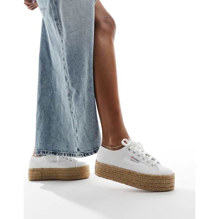Superga 2790 Espadrille Sneaker in WeiB mit flacher Plateausohle ASOS