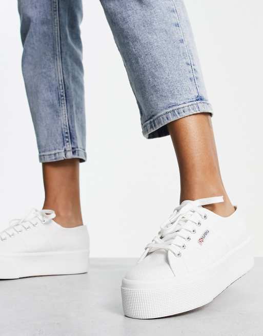 Superga store flatforms white