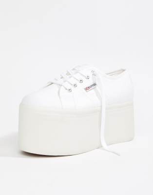 superga wit platform