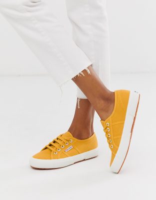 superga jaune