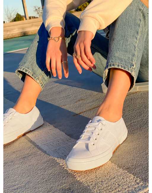 Off shop white superga