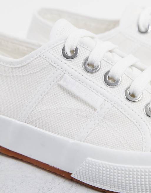 Superga con clearance occhielli