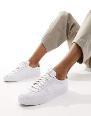 Superga - Sneaker in Weiß