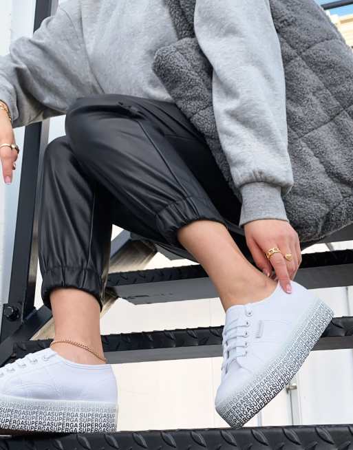Superga nere alte outfit clearance