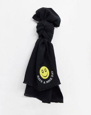 фото Супермягкий длинный шарф черного цвета с необработанным краем и вышивкой в виде смайлика asos design-черный цвет