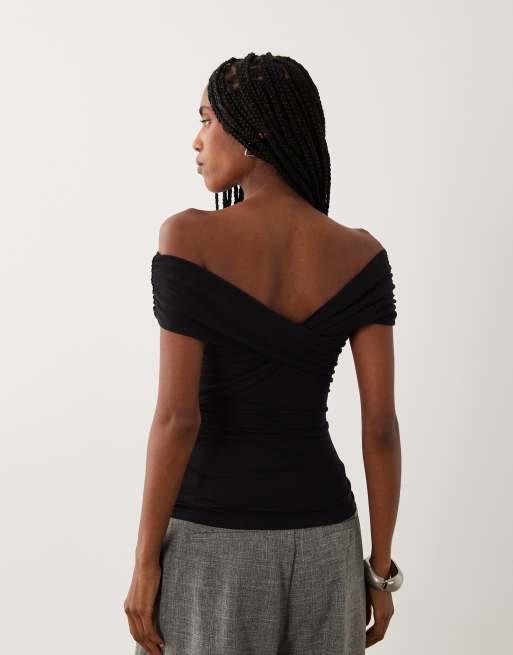 Supre blød Elodie offshoulder slå om-top i sort, 4 af 4