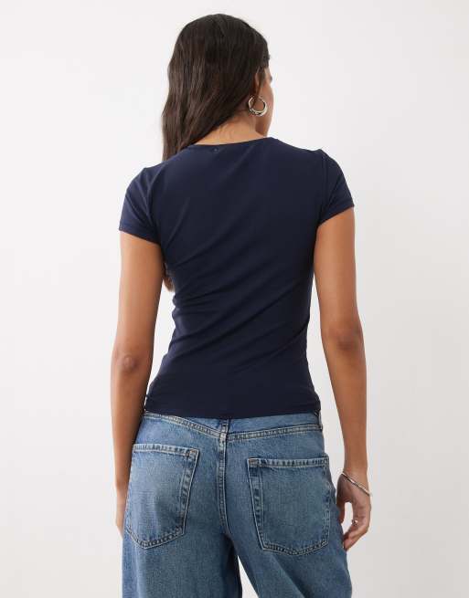 Supre Shay sleek kurzärmliges Oberteil in Marineblau, 4 von 4