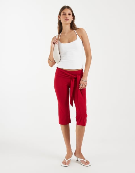 Supre Simi Caprihose mit Bindung vorn in Siren Red - view 1