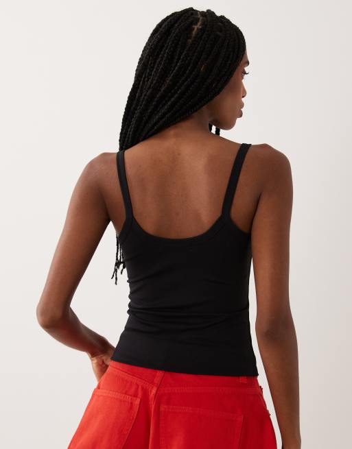 Supre sleek RiRi top med dyb rund hals i sort, 4 af 4