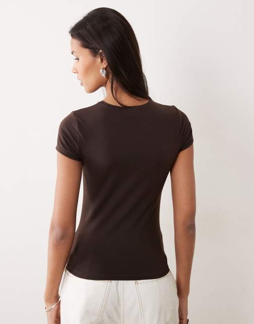 Supre sleek Shay top met korte mouwen in bruin, 3 van 4