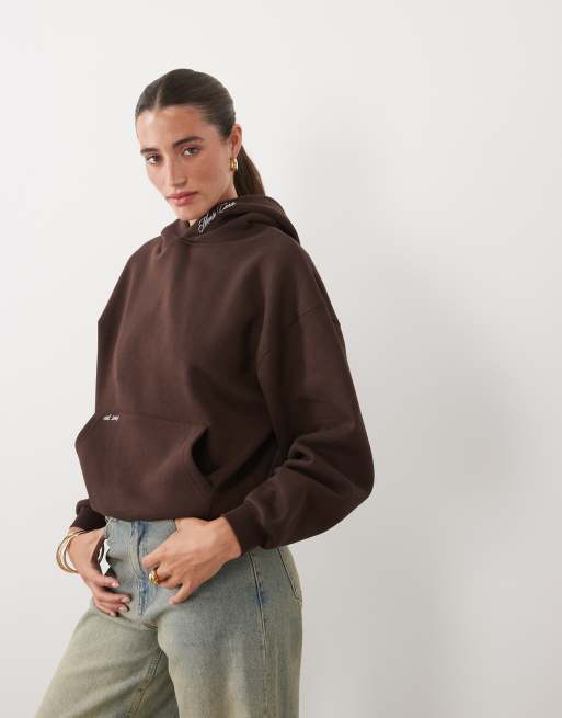 Supre sweat à capuche oversize Ella avec imprimé au dos en marron chocolat, 4 de 4