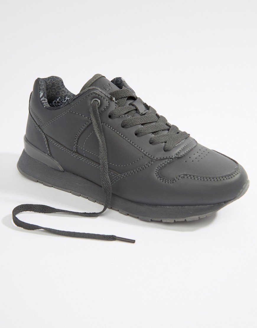 Suri sneakers fra Only Play-Sort