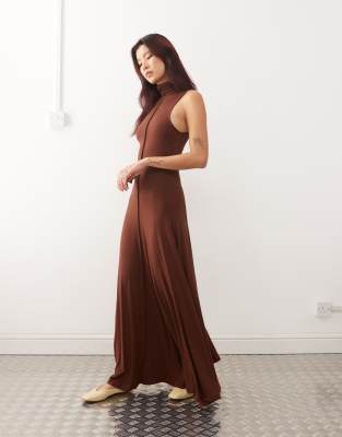 Susmie's - Diana - Robe longue près du corps en cupro à col montant - Noir-Brown