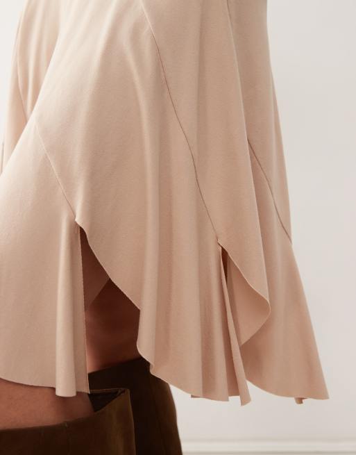 Susmie's – Jane – Midirock mit asymmetrischem Saum und niedrigem Bund in Braun, 4 von 5