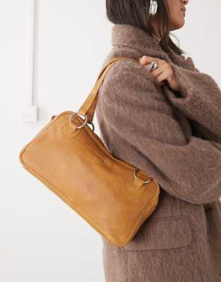 Susmie's Vito leather shoulder bag in tan