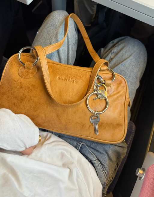 Susmies Vito leather shoulder bag in tan, 4 of 4