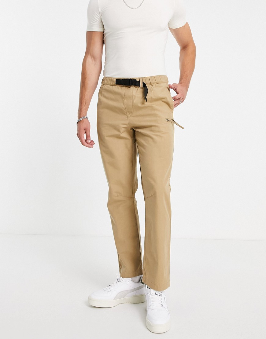 Светло-бежевые брюки прямого кроя с поясом и декоративными швами -Светло-бежевый цвет Topman 12164025