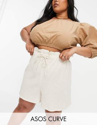 Летние шорты Светло-бежевые шорты из жатой ткани с присборенной талией ASOS DESIGN Curve-Светло-бежевый цвет