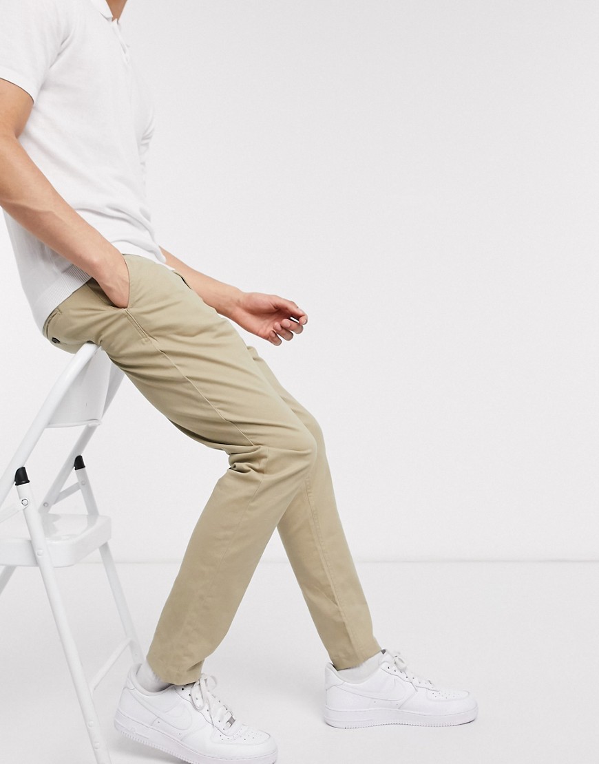 фото Светло-бежевые узкие брюки чиносы new look-светло-бежевый