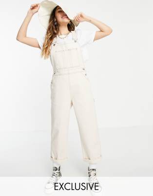 Джинсовые комбинезоны и костюмы  Asos Светло-бежевый комбинезон в полный рост Reclaimed Vintage Inspired-Белый