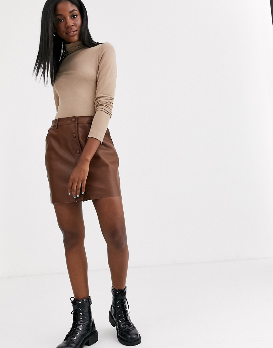 фото Светло-коричневая юбка из искусственной кожи на пуговицах pimkie-коричневый