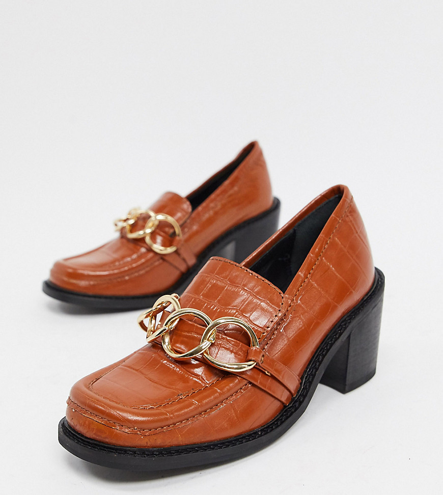фото Светло-коричневые кожаные лоферы на каблуке с металлической отделкой asra exclusive glaze-светло-коричневый